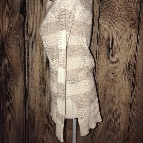 AERIE LONG SLEEVED SWEATER SMALL CREAM & BEIGE - Picture 6 of 7